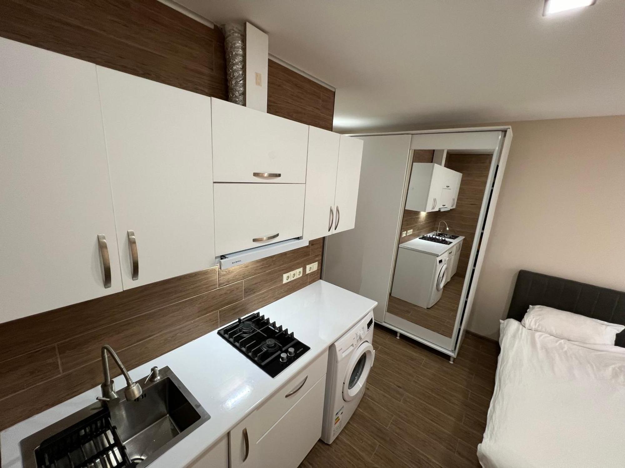 Hotel Paris Batumi Luaran gambar